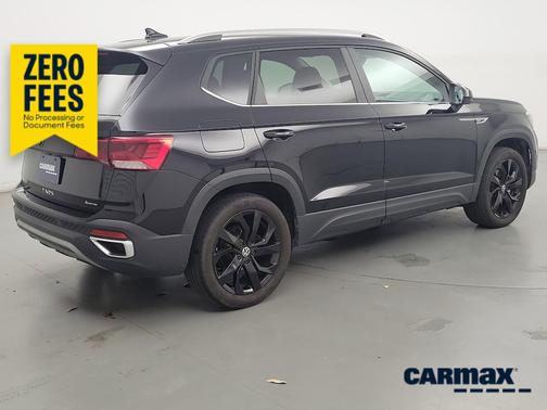 Black 2023 Volkswagen Taos SE