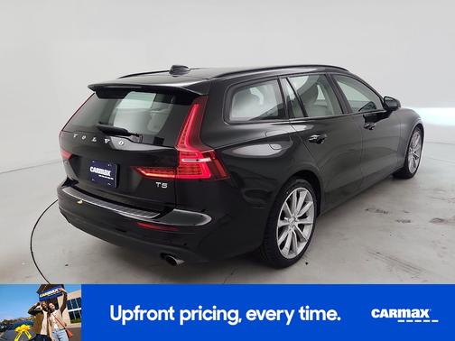 2020 Volvo V60 T5 Momentum