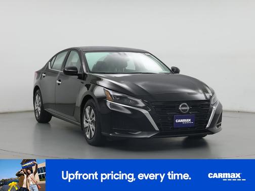 Black 2023 Nissan Altima S