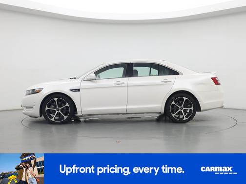 2016 Ford Taurus SHO