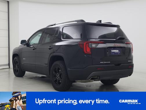 2022 GMC Acadia AT4