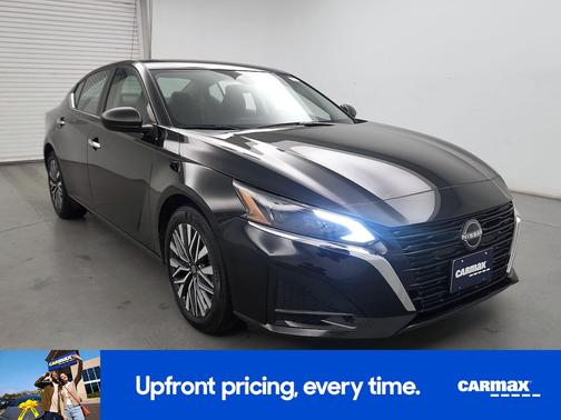 2024 Nissan Altima SV