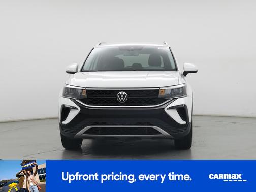 White 2022 Volkswagen Taos SE