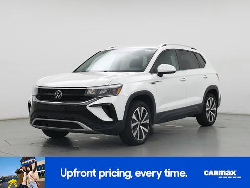 White 2022 Volkswagen Taos SE