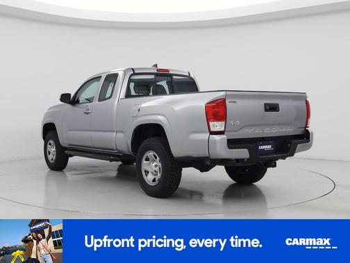 Gray 2017 Toyota Tacoma SR5