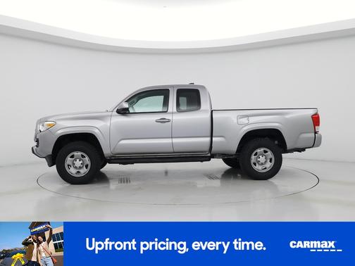 Gray 2017 Toyota Tacoma SR5