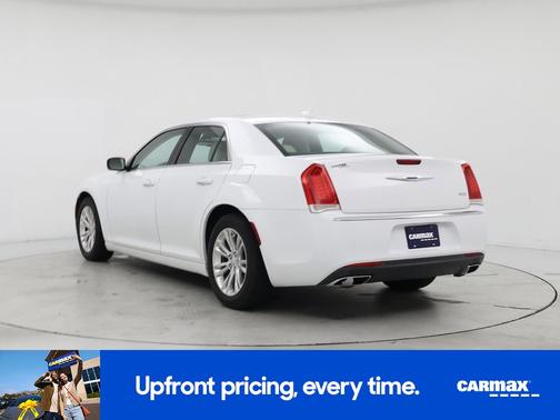 2017 Chrysler 300 Limited