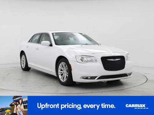 2017 Chrysler 300 Limited