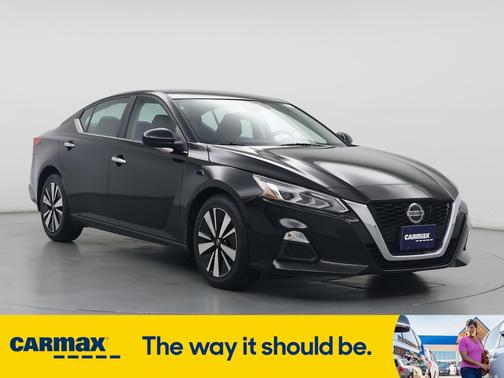 2022 Nissan Altima SV