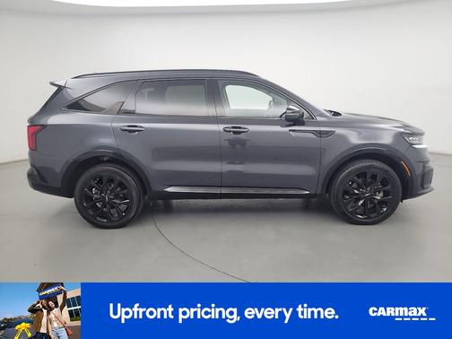Gray 2023 Kia Sorento SX