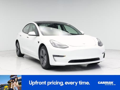 White 2022 Tesla Model 3