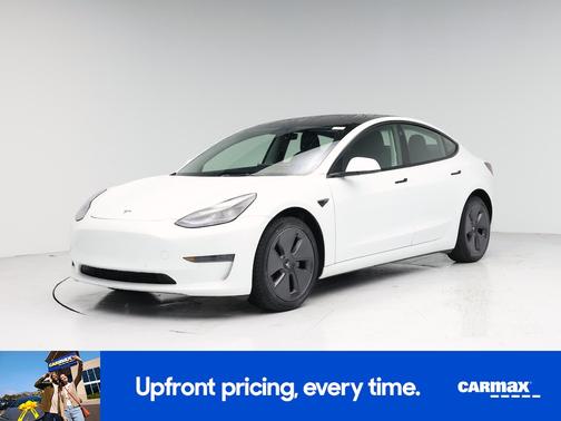 White 2022 Tesla Model 3
