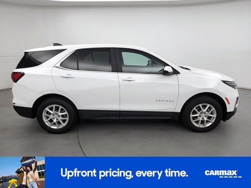 White 2023 Chevrolet Equinox LT