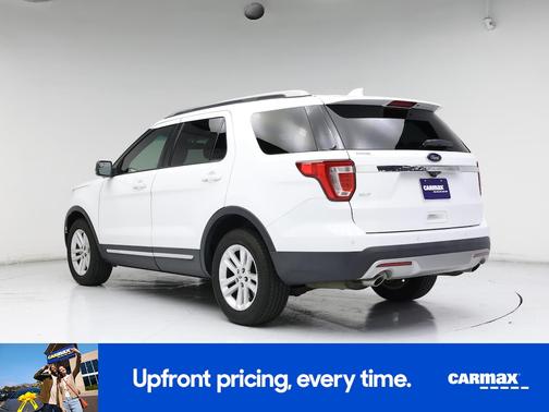 White 2017 Ford Explorer XLT