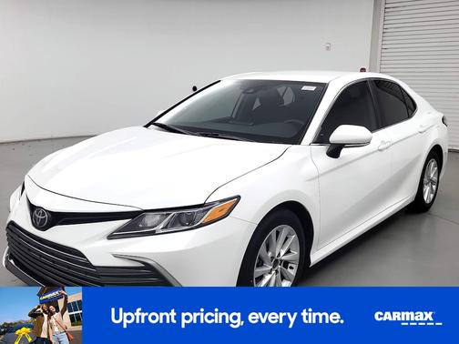 White 2023 Toyota Camry LE