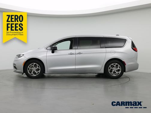 Silver 2024 Chrysler Pacifica Limited