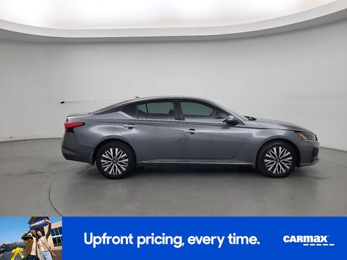 2023 Nissan Altima SV