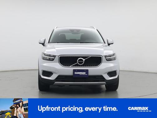 2020 Volvo XC40 T5 Momentum