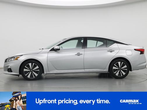 Silver 2022 Nissan Altima SL