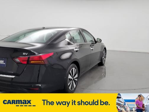 2022 Nissan Altima SV
