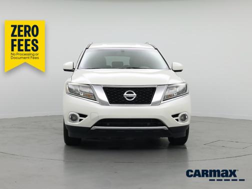 White 2015 Nissan Pathfinder SL