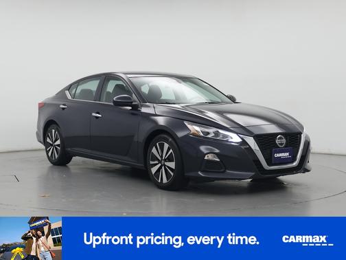 2022 Nissan Altima SV