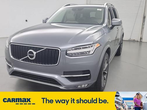 2019 Volvo XC90 T5 Momentum