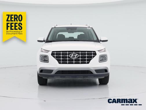 White 2023 Hyundai VENUE SEL