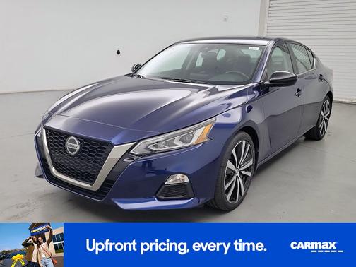 2022 Nissan Altima SR