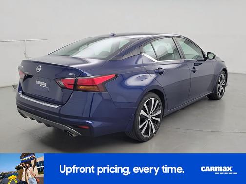 2022 Nissan Altima SR