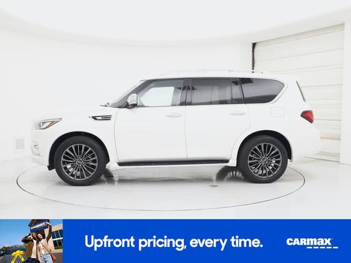 White 2023 INFINITI QX80 Sensory