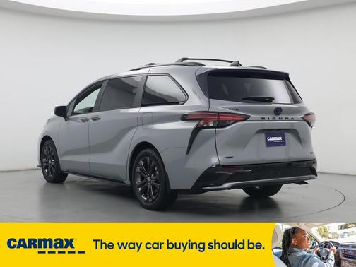 2025 Toyota Sienna XSE