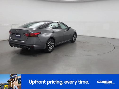 2023 Nissan Altima SV