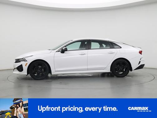 White 2022 Kia K5 GT-Line