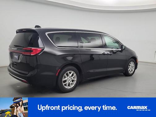 Black 2025 Chrysler Pacifica Select