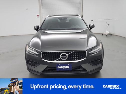 2021 Volvo V60 Cross Country T5