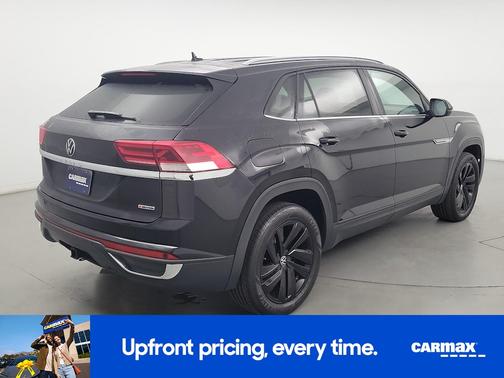 2022 Volkswagen Atlas Cross Sport SE w/Tech