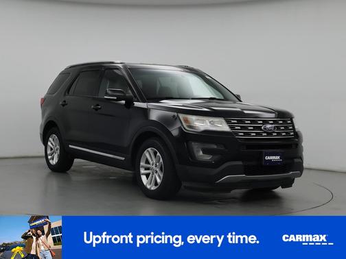 Black 2016 Ford Explorer XLT