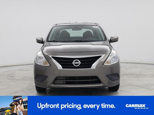 2016 Nissan Versa SV