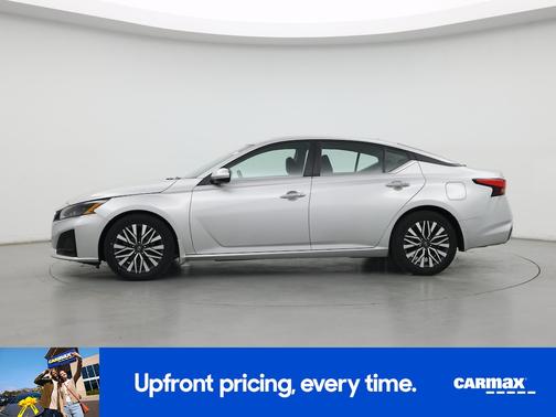 2023 Nissan Altima SV