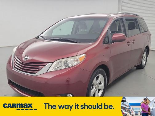 2016 Toyota Sienna LE