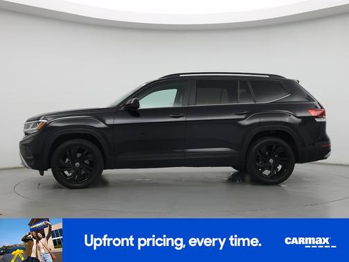 Black 2022 Volkswagen Atlas SE w/Tech