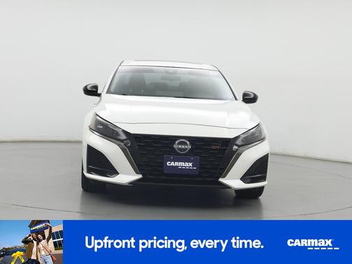 White 2023 Nissan Altima SR