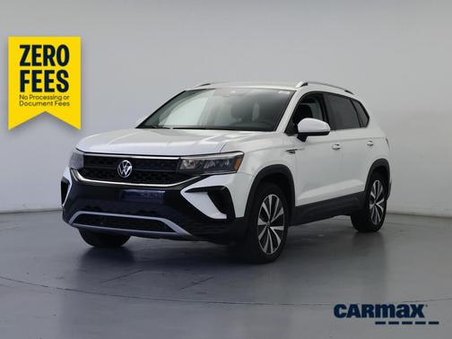 White 2023 Volkswagen Taos SE