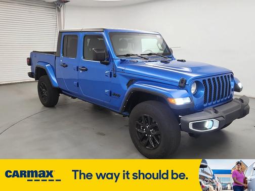 2022 Jeep Gladiator Sport S