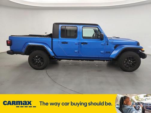 2022 Jeep Gladiator Sport S