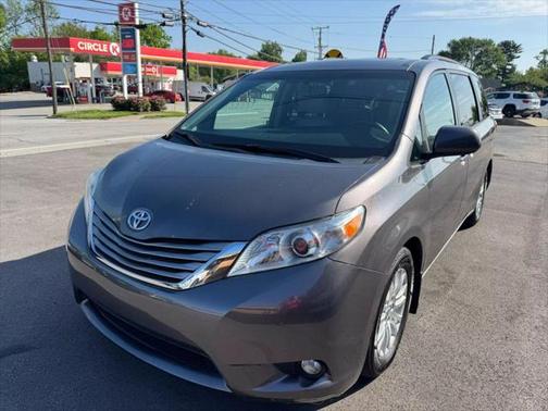 2015 Toyota Sienna XLE