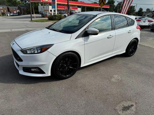 2018 Ford Focus ST