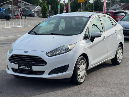 Oxford White 2014 Ford Fiesta S