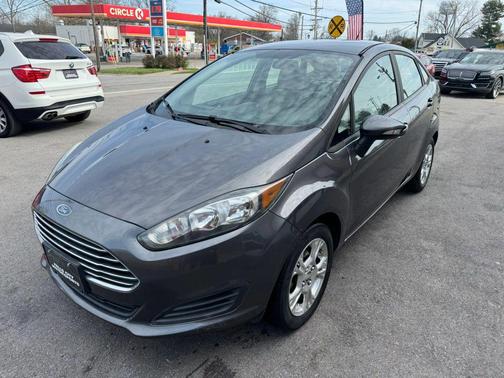 2015 Ford Fiesta SE